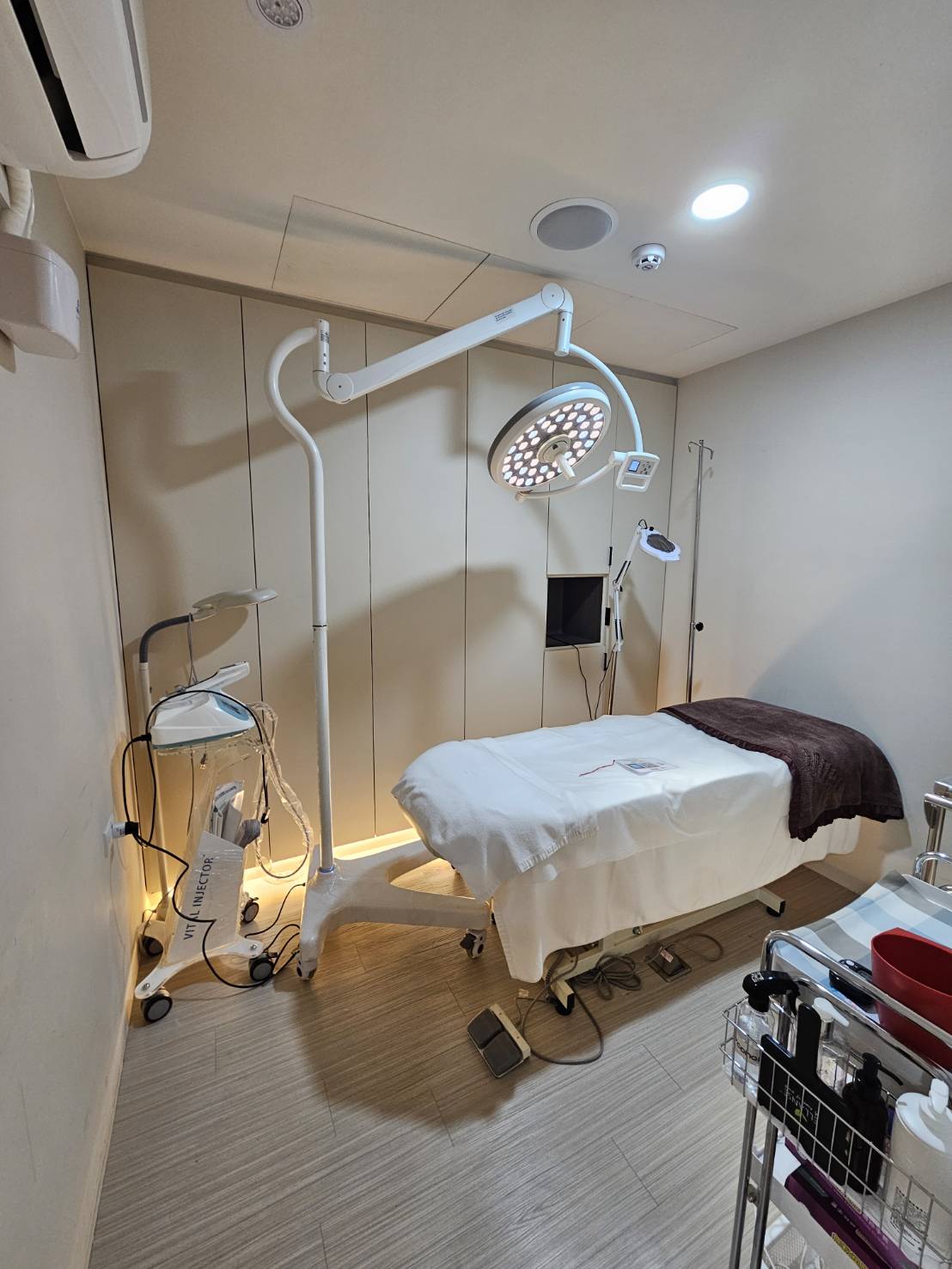 落地移動式LED手術無影燈(單燈型)